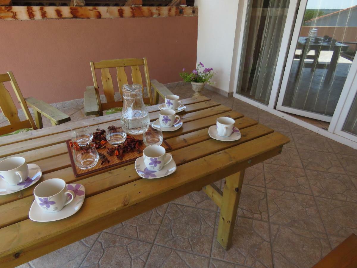 Galovac  Guesthouse Dila מראה חיצוני תמונה