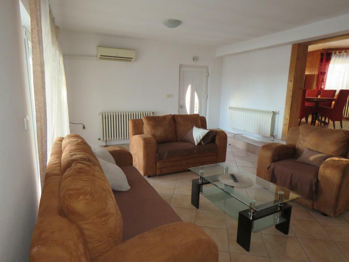 Galovac  Guesthouse Dila מראה חיצוני תמונה