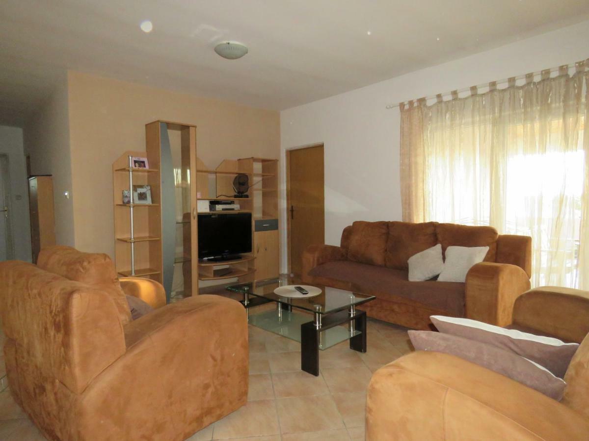 Galovac  Guesthouse Dila מראה חיצוני תמונה